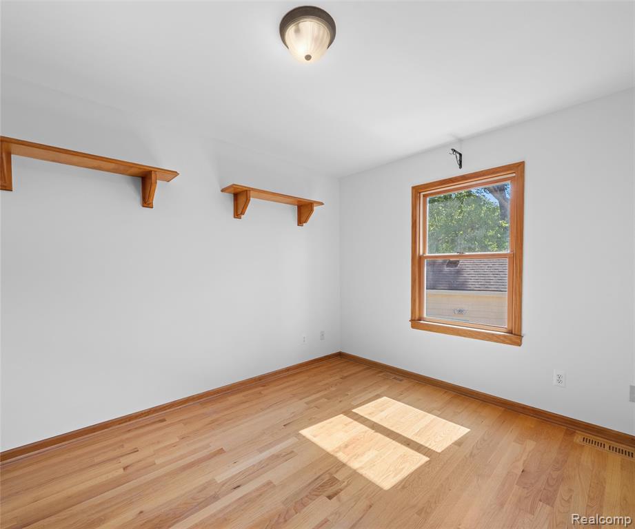 11252 Hiland Court, Pinckney, MI 48169 — Photo 32