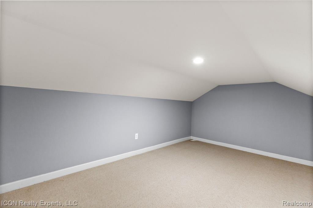 5580 HEGEL Road, Goodrich Vlg, MI — Photo 40