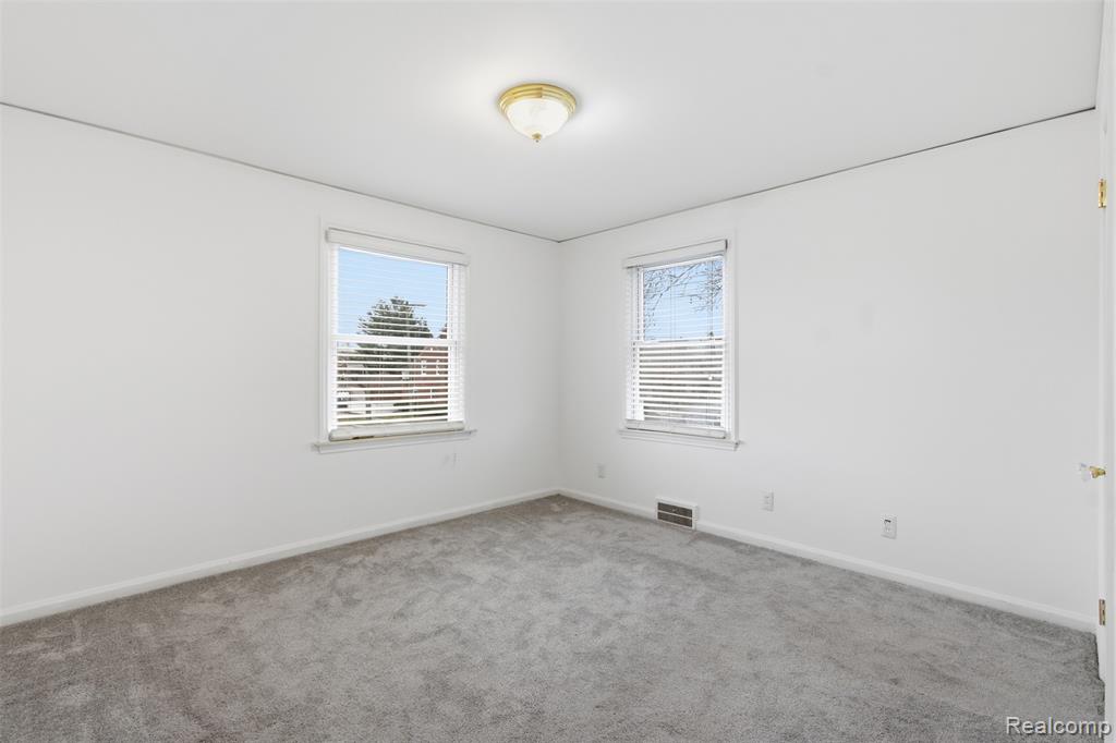 7758 Reuter Street, Dearborn, MI 48126 — Photo 14
