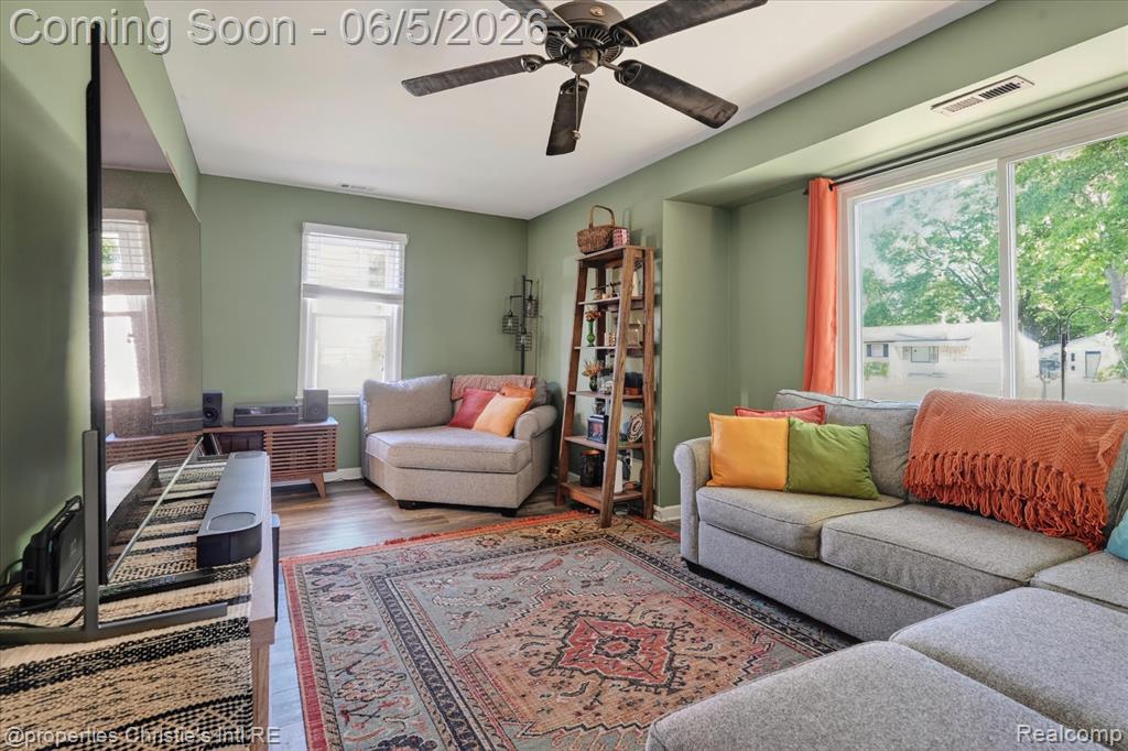 39185 Chase Street, Romulus, MI 48174 — Photo 5