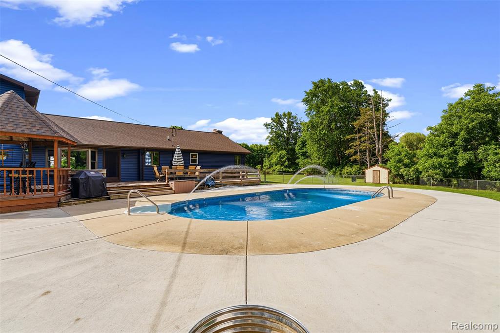 6699 E Lansing Road, Durand, MI 48429 — Photo 41