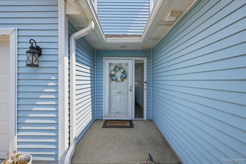 827 N Pointe, Port Huron, MI 48060 — Photo 6