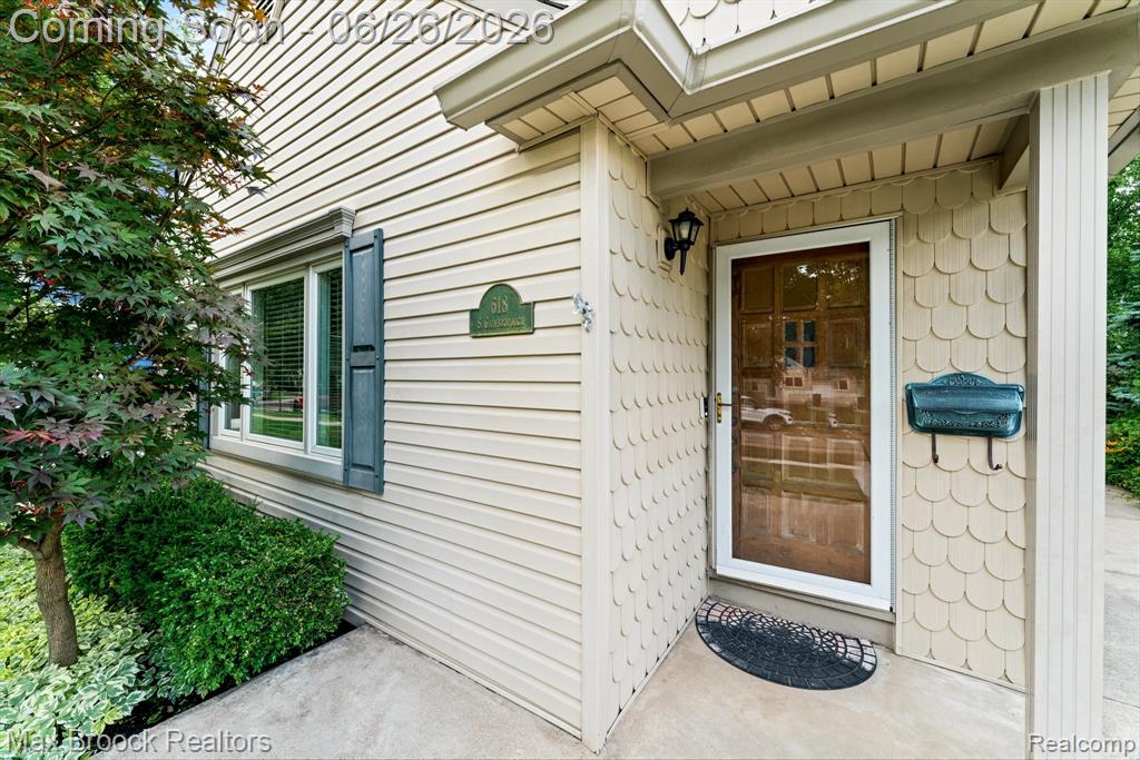 618 S Gainsborough Avenue, Royal Oak, MI 48067 — Photo 4