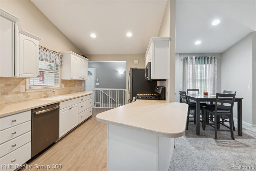 3283 Birch Run S, Adrian, MI 49221 — Photo 12