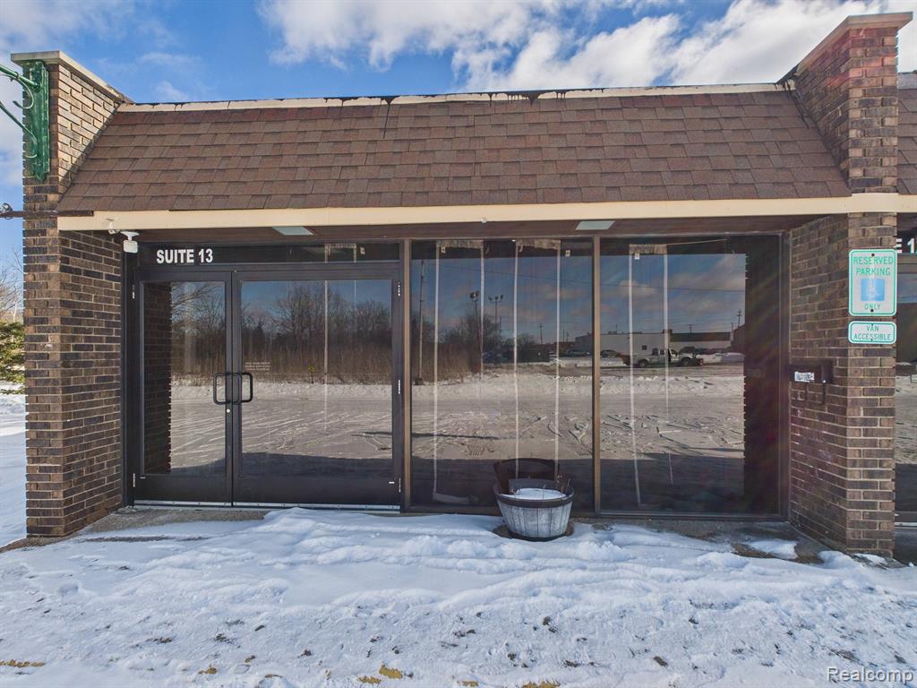 4067 E Court Street, Burton, MI 48509 — Photo 18