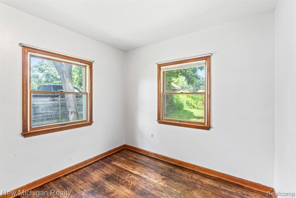 6110 Hackett, Waterford, MI 48327 — Photo 17