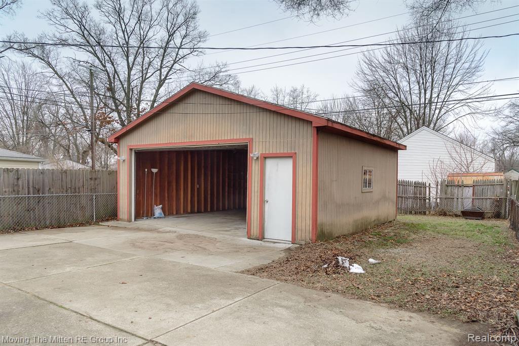 6061 N DOWLING Street, Westland, MI — Photo 27