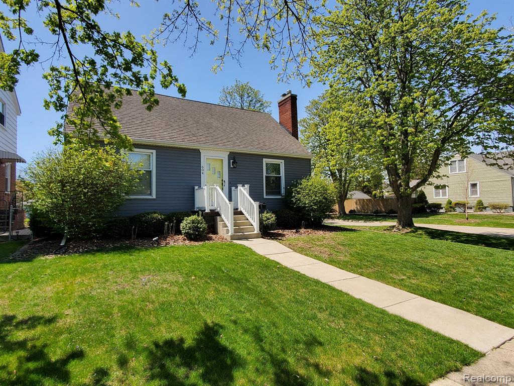 604 PARKWOOD Avenue, Monroe, MI 48162 — front exterior