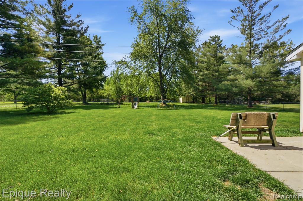 2192 E Wilson Road, Clio, MI 48420 — Photo 25