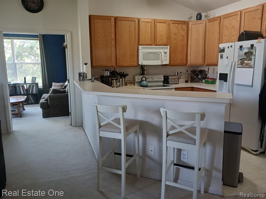 1495 FOX POINTE Circle, Ann Arbor, MI 48108 — Photo 7