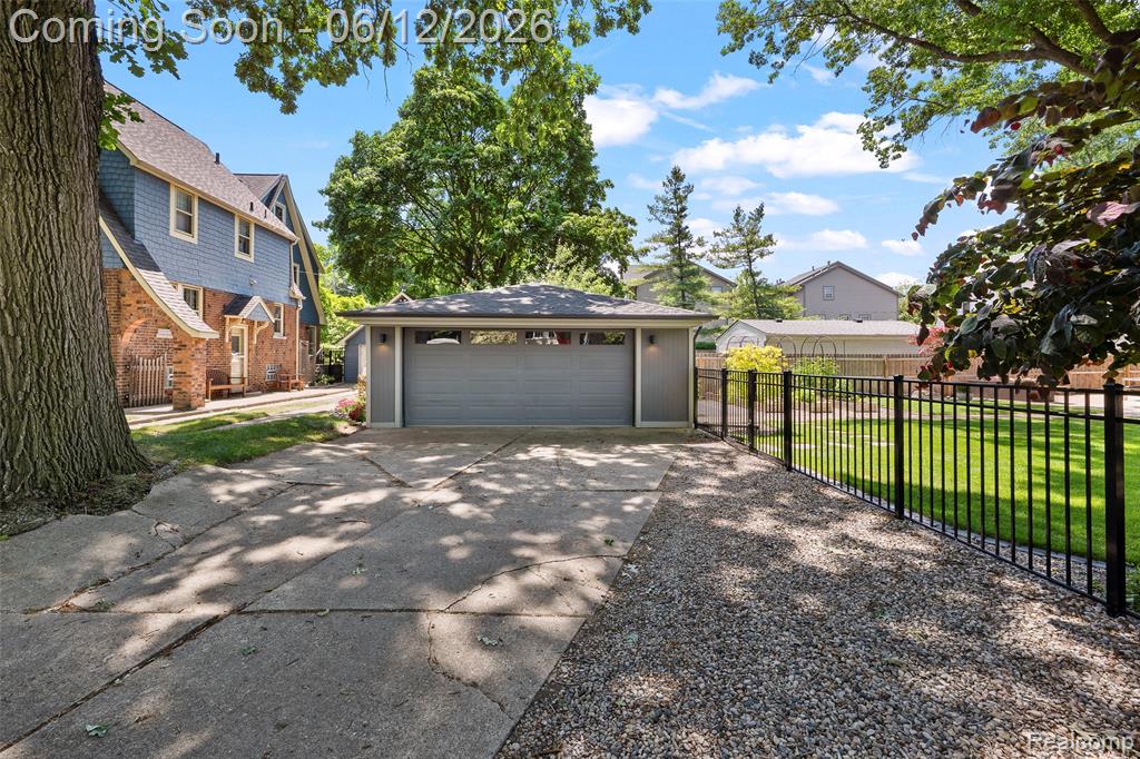 728 N Washington Avenue, Royal Oak, MI 48067 — Photo 42