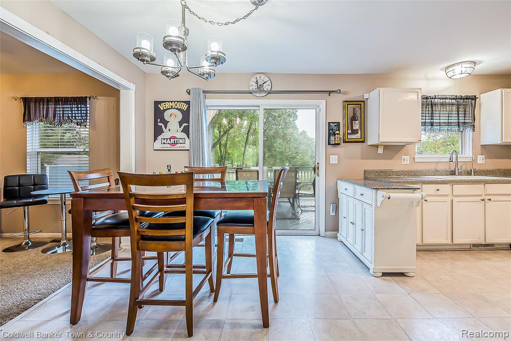9305 Appleview Court, Brighton, MI 48116 — Photo 12