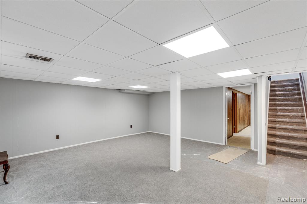 40160 NEWPORT Drive, Plymouth, MI 48170 — Photo 23