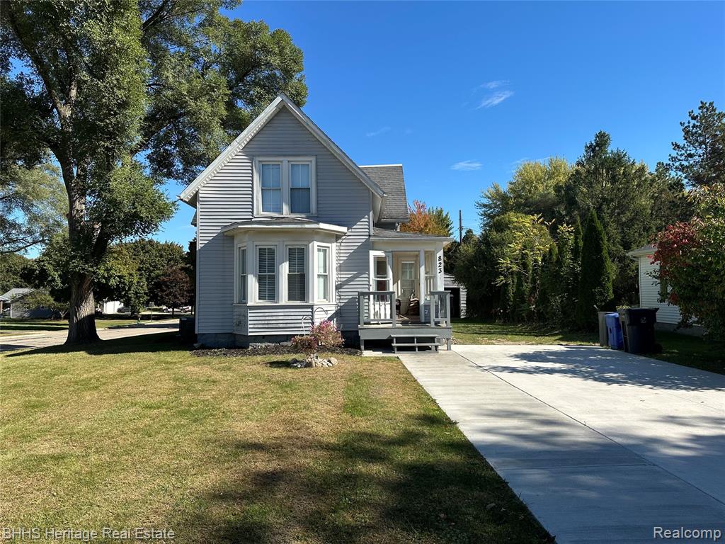 823 Alger Street, Howell, MI 48843 — front exterior