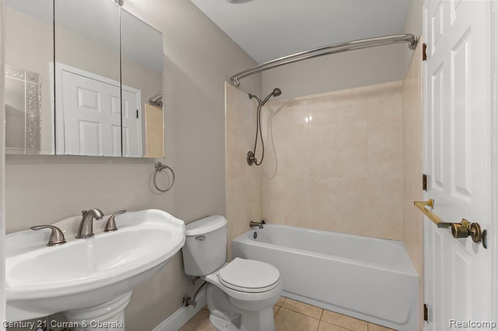 39798 CHEVIOT Road, Canton, MI 48188 — Photo 30
