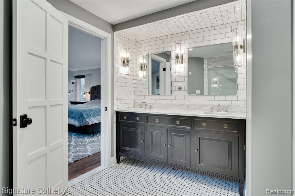 824 Wimbleton Drive, Birmingham, MI 48009 — Photo 26