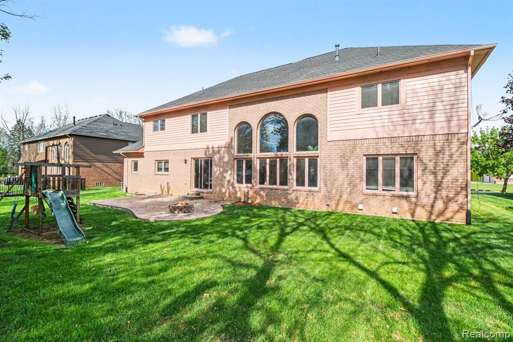 6929 Dakota Drive, Troy, MI 48098 — Photo 47