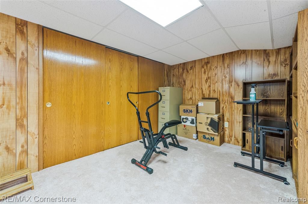 8307 Parkside Drive, Westland, MI — Photo 47