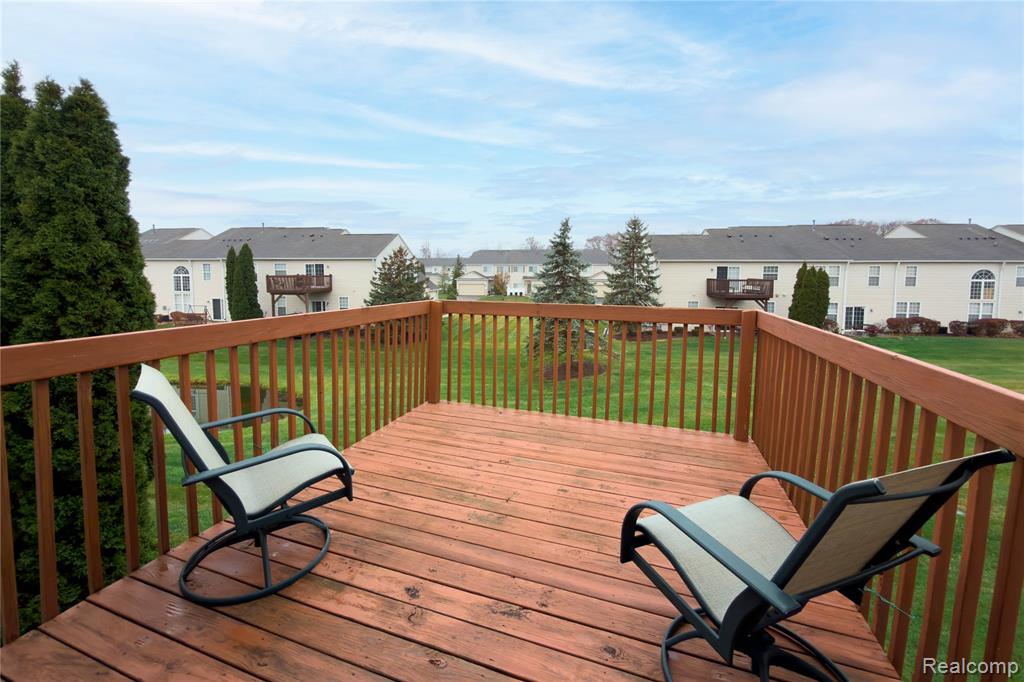 26616 Kirkway Circle, Woodhaven, MI 48183 — Photo 18