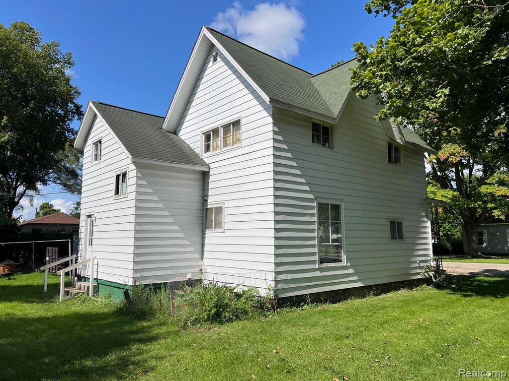 401 MADISON Street, Caro, MI 48723 — Photo 3