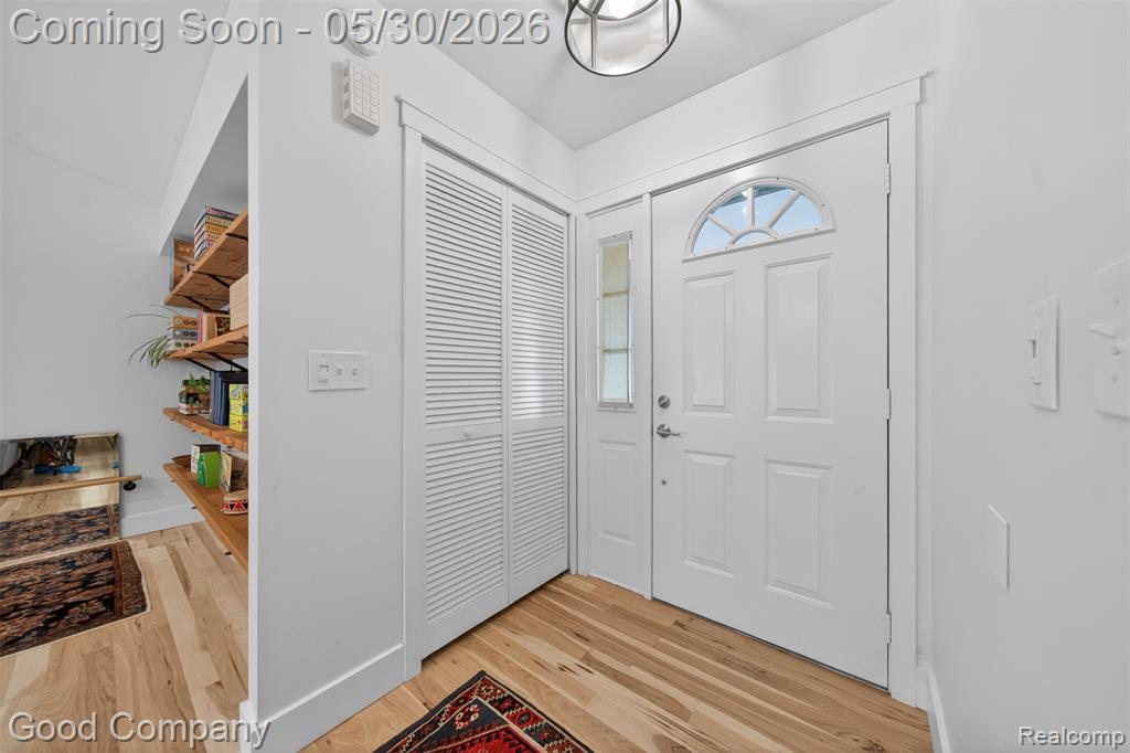 933 Gallaland Avenue, Rochester Hills, MI 48307 — Photo 6
