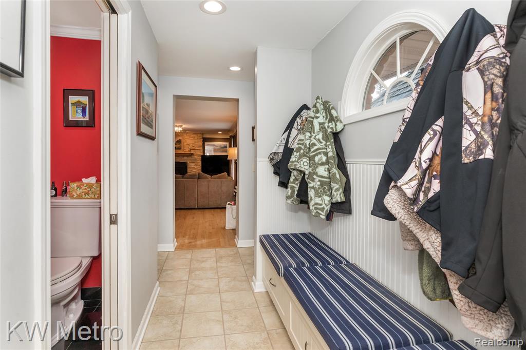 85 Stalwart Drive, Troy, MI 48098 — Photo 17