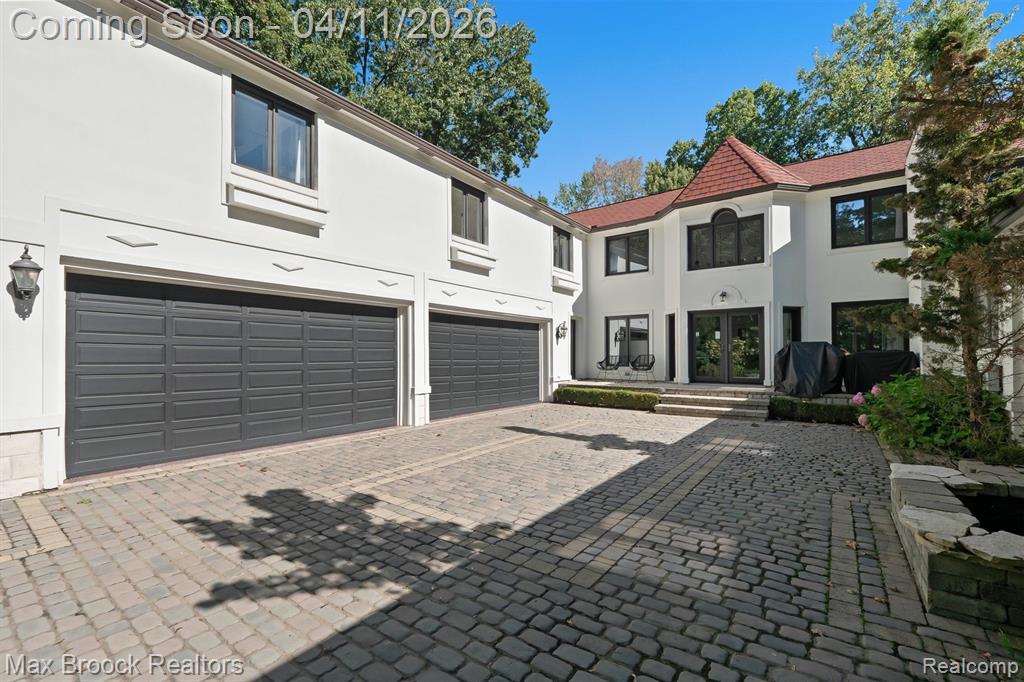 5190 Clarendon Crest Street, Bloomfield Hills, MI, 48302