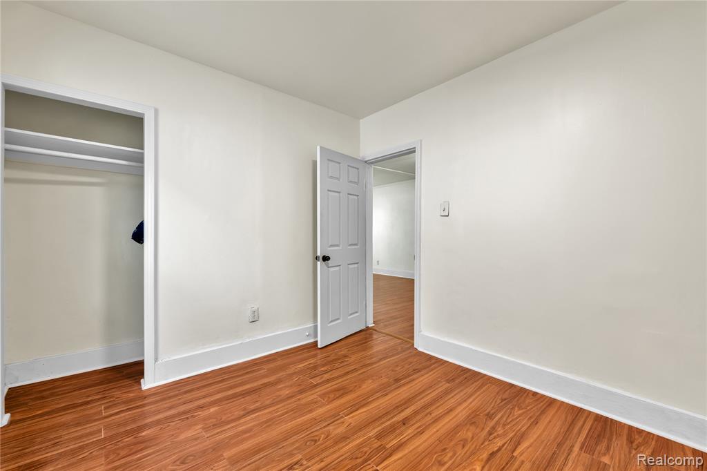 5045 Sobieski Street, Detroit, MI 48212 — Photo 11