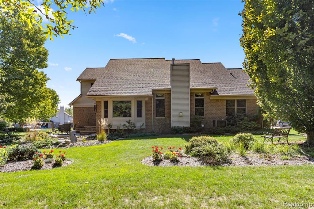 27142 Newberry Boulevard, Brownstown, MI 48134 — Photo 42