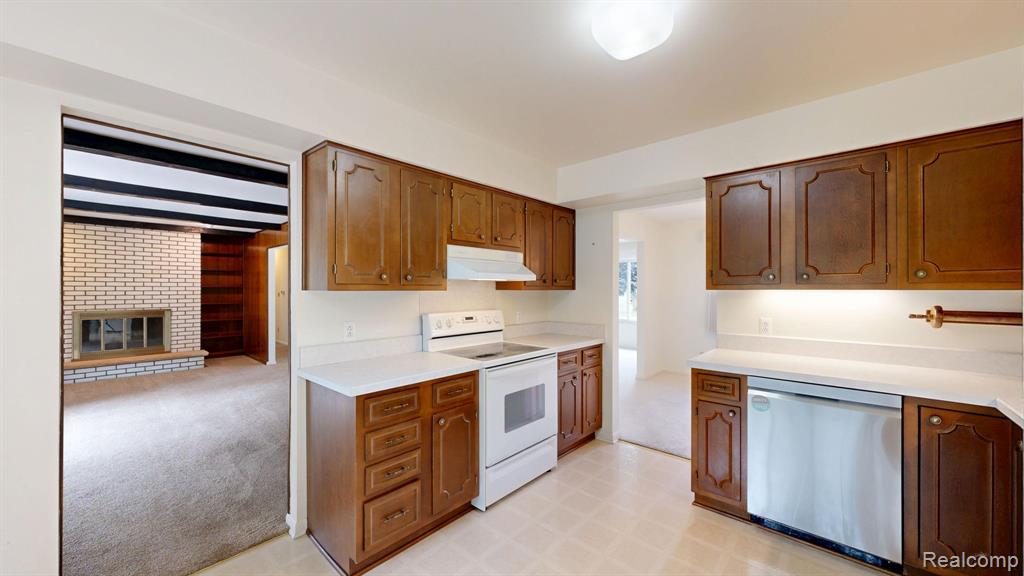 5204 Applewood Drive, Flushing, MI 48433 — Photo 41