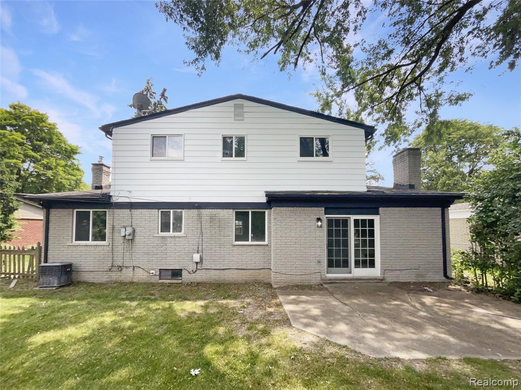 4273 Bieber Drive, Sterling Heights, MI 48310 — Photo 8