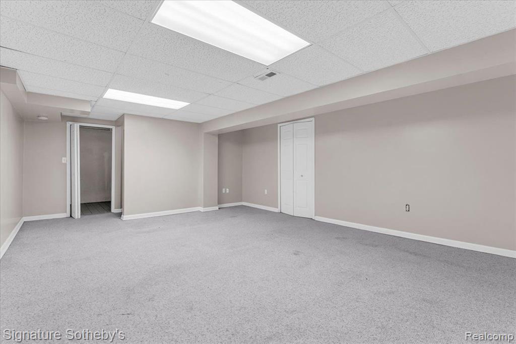 1598 BRENTWOOD Drive, Troy, MI 48098 — Photo 25