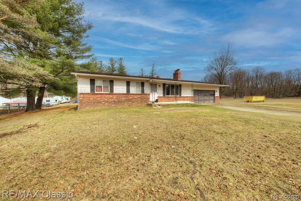 4650 Waltan Road, Vassar, MI 48768 — front exterior