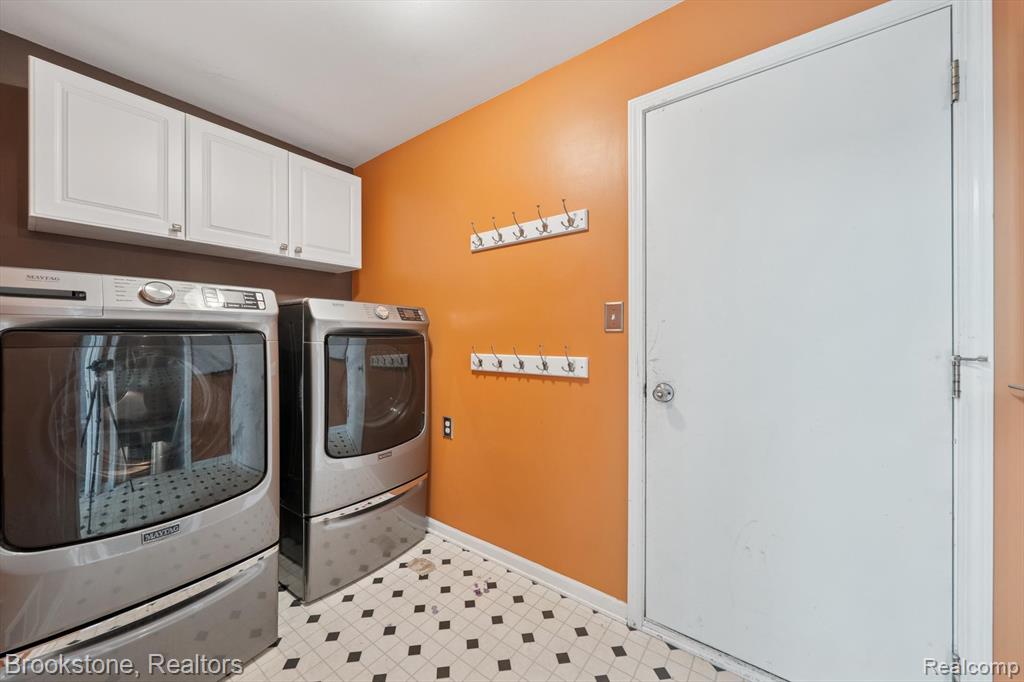 9088 Posey Drive, Whitmore Lake, MI 48189 — Photo 19