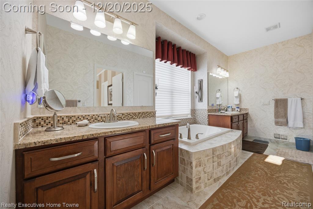 63072 S Plantation Court, Washington, MI 48095 — Photo 28