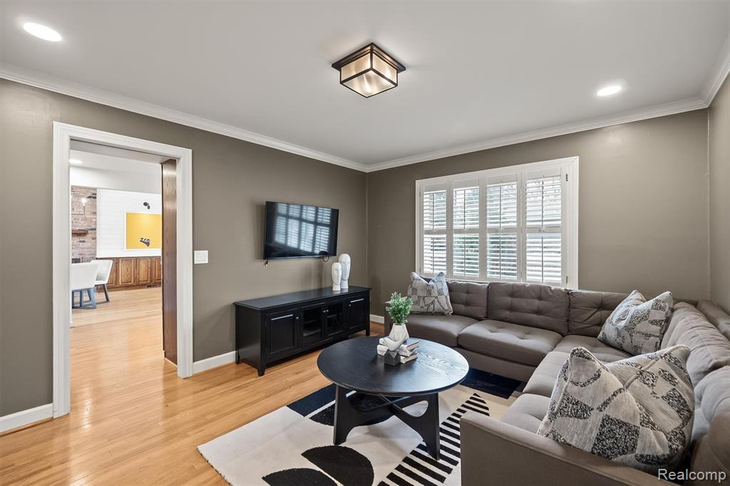 5067 Van Ness Drive, Bloomfield Hills, MI 48302 — Photo 8