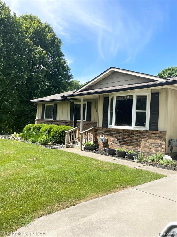 2267 Sandpiper Drive, Lapeer, MI 48446 — Photo 35