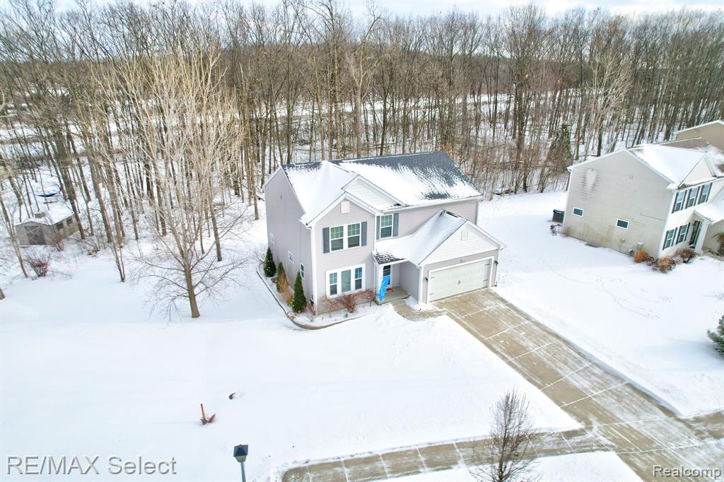 7115 GLENMEADOW Court, Grand Blanc, MI 48439 — Photo 23