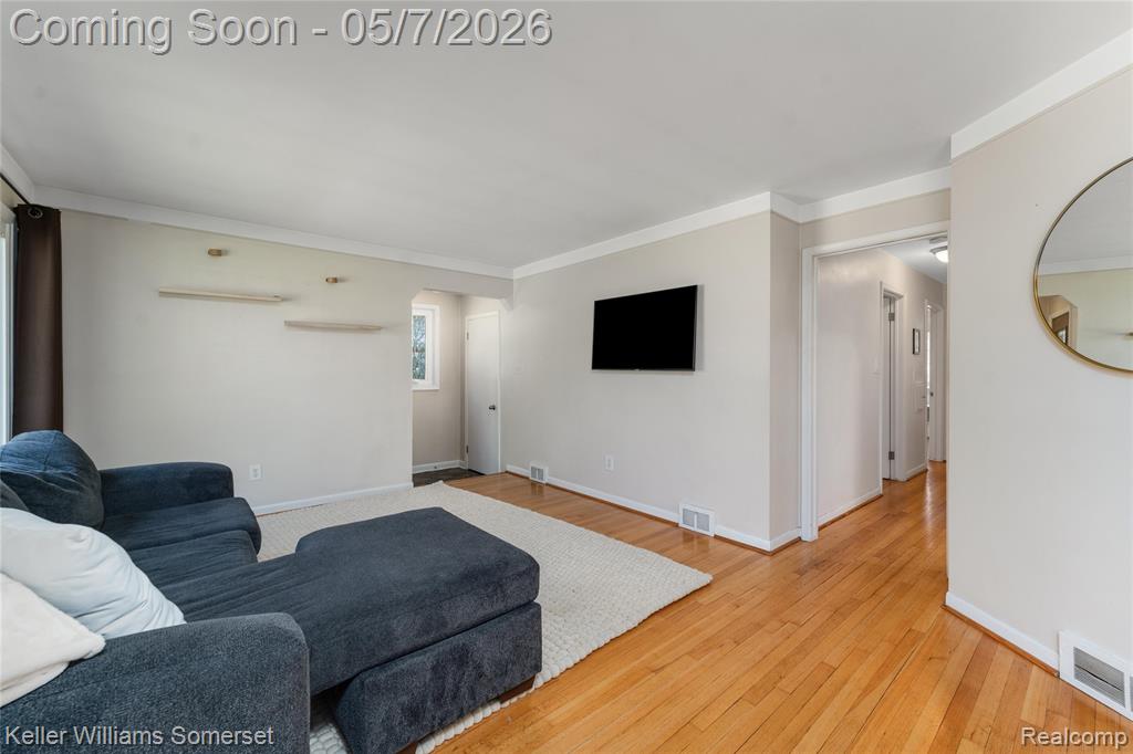 4320 Manor Avenue, Royal Oak, MI 48073 — Photo 7