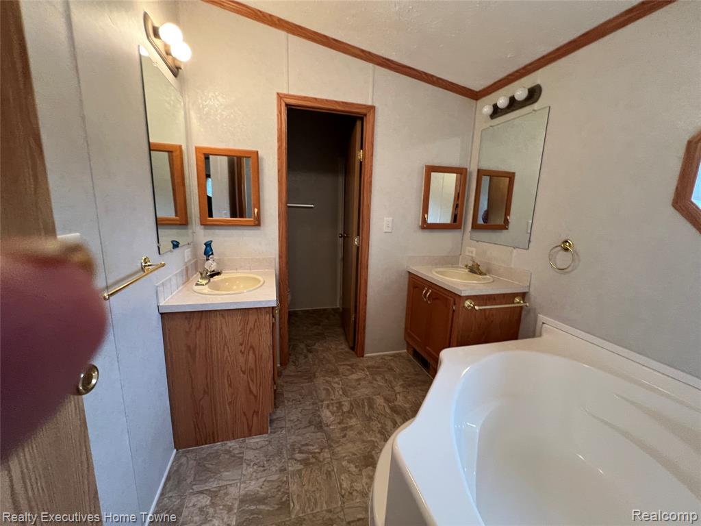 3682 CHESTNUT Lane, Dryden, MI 48428 — Photo 30