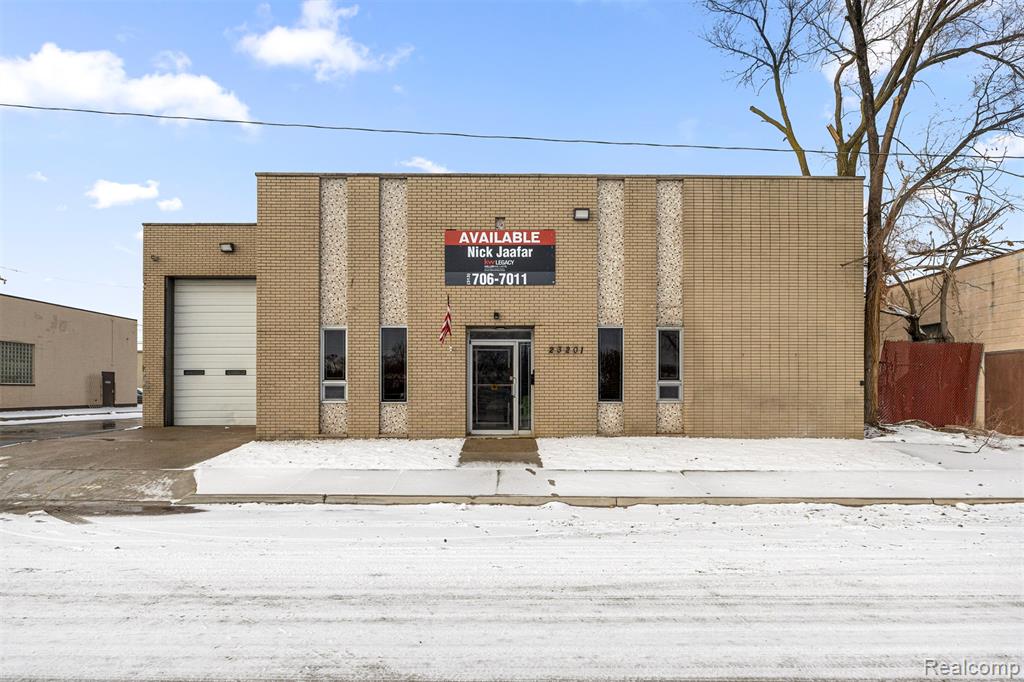 23201 Roseberry Avenue, Warren, MI 48089 — Photo 2