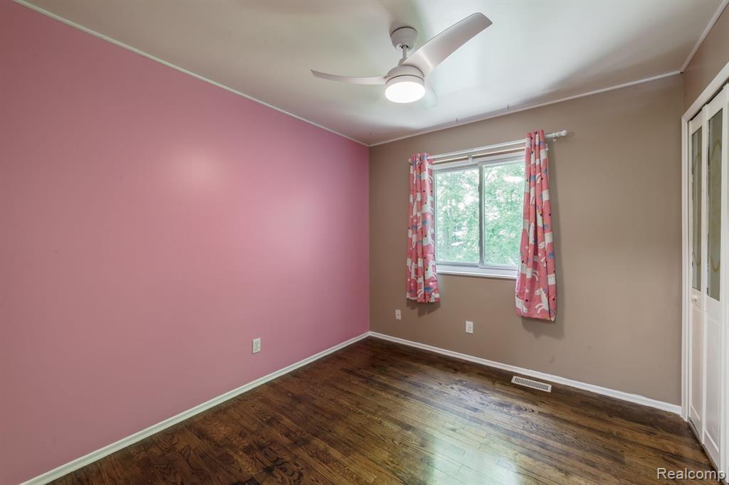 9089 SHERWOOD Drive, Davisburg, MI 48350 — Photo 24