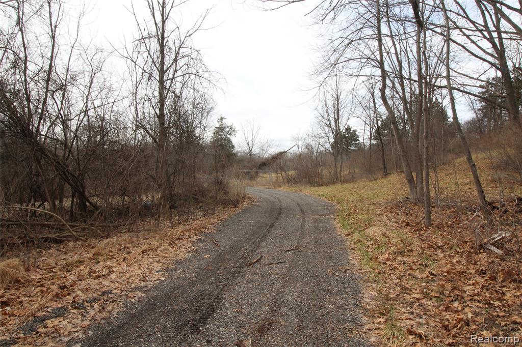 1050 Teggerdine Road, White Lake, MI — Photo 24