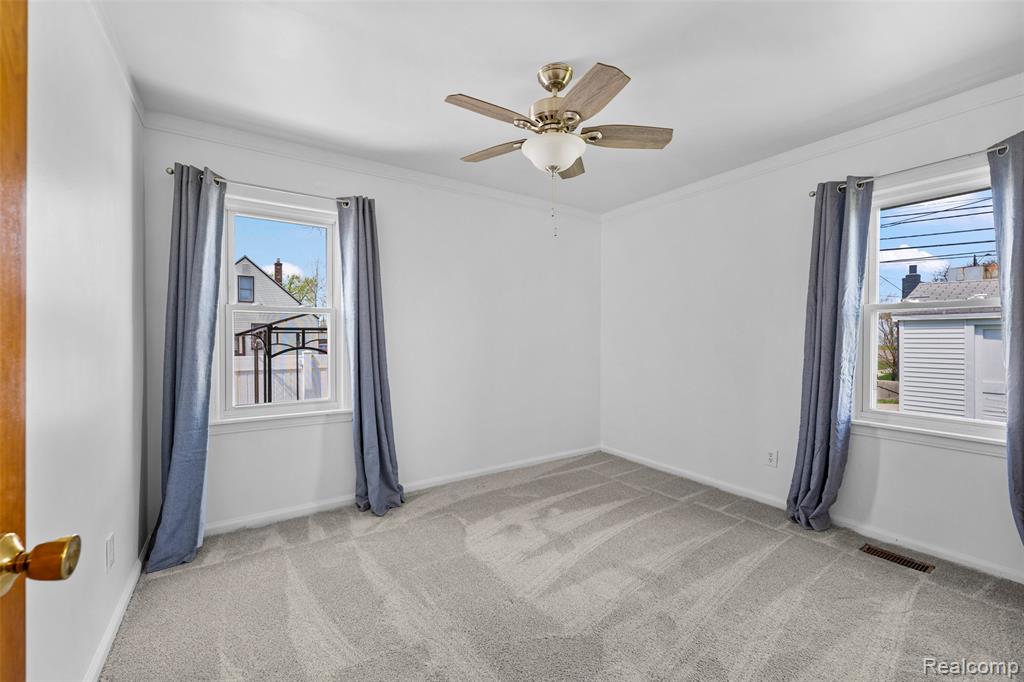 13750 Kingston Street, Oak Park, MI 48237 — Photo 14