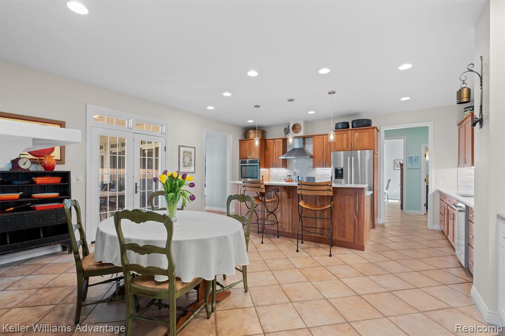 2026 HUNTERS CREEK Drive, Ypsilanti, MI 48198 — Photo 18