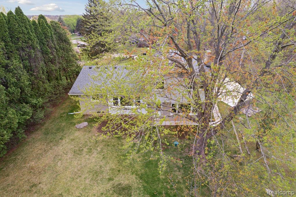 7915 LITTLE FARM Lane, West Bloomfield, MI — Photo 44