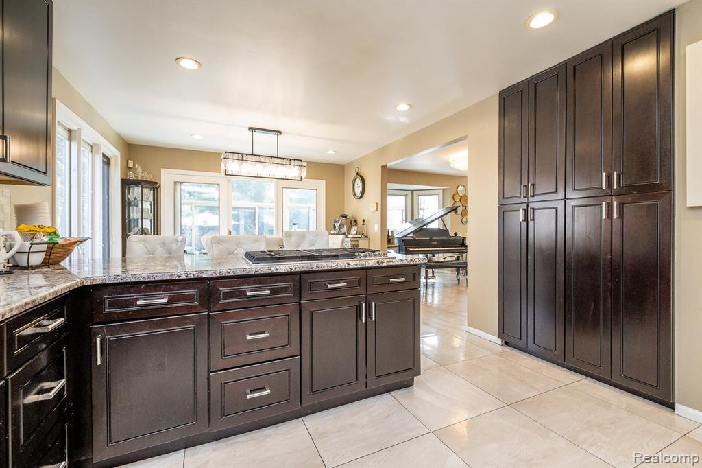 41924 ALDEN Drive, Clinton Twp, MI 48038 — Photo 20