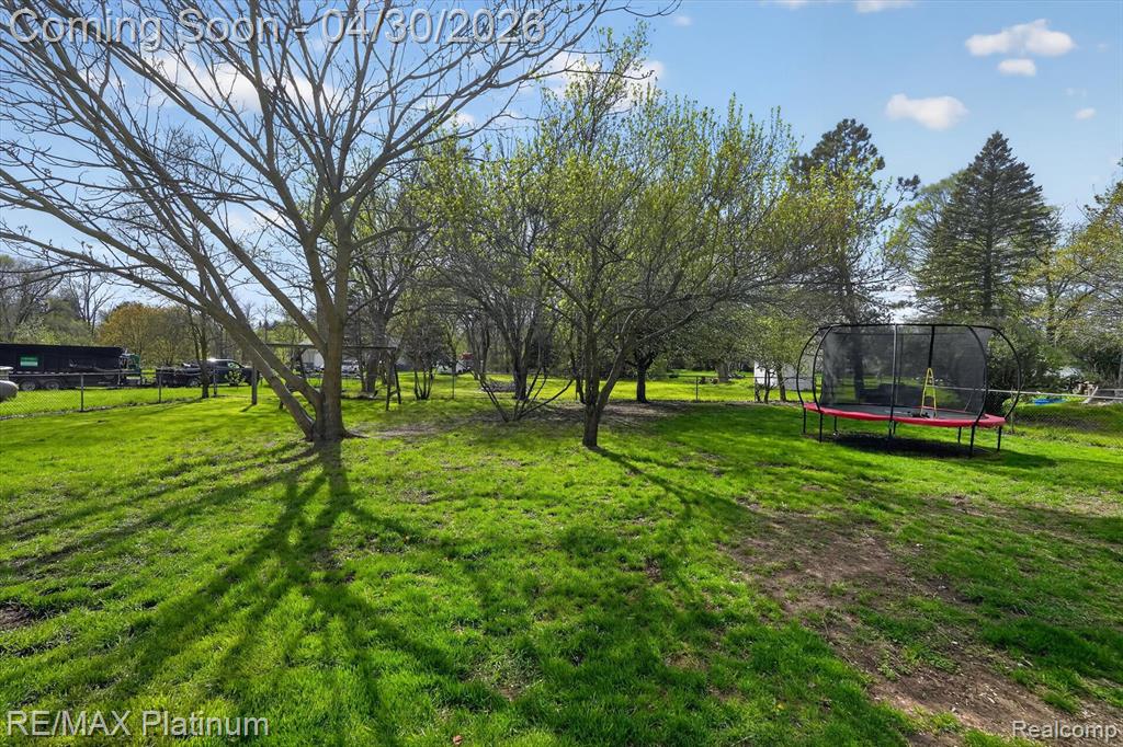 2417 Howald Avenue, Flint, MI 48504 — Photo 42
