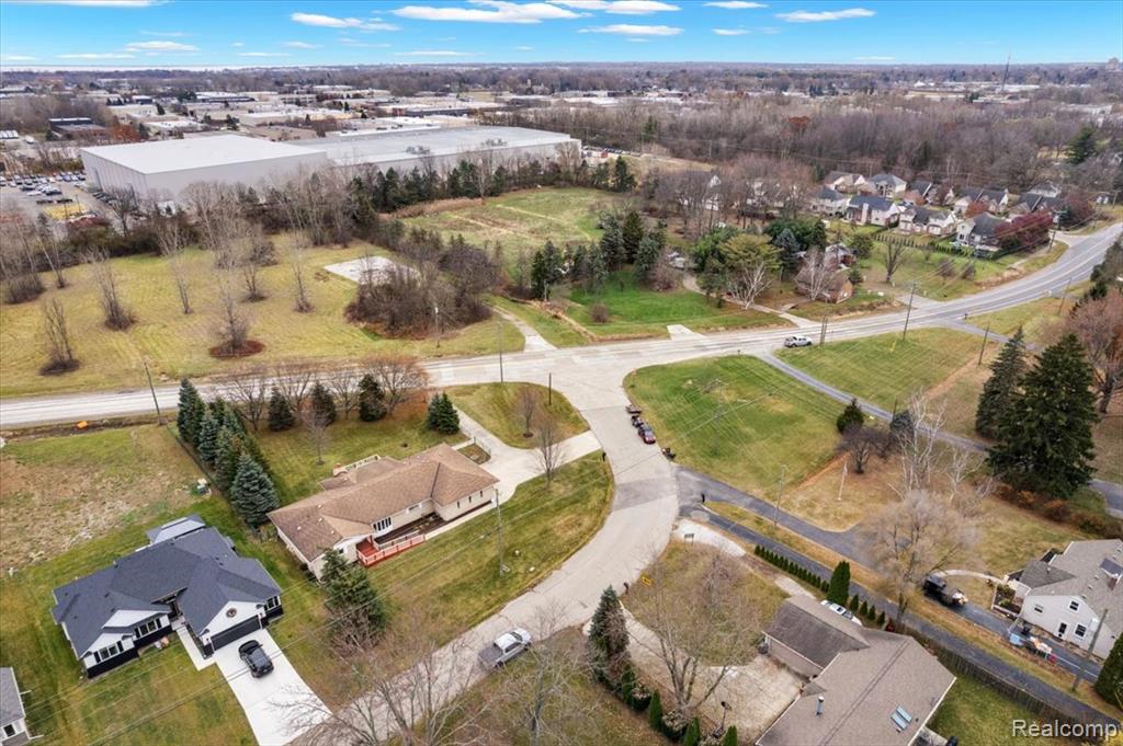 44680 Elizabeth Road, Clinton Twp, MI 48036 — Photo 30