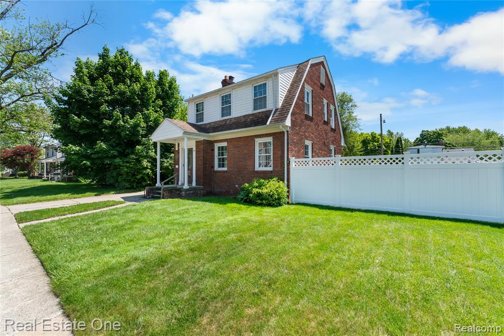 433 Kings Highway, Wyandotte, MI 48192 — Photo 3